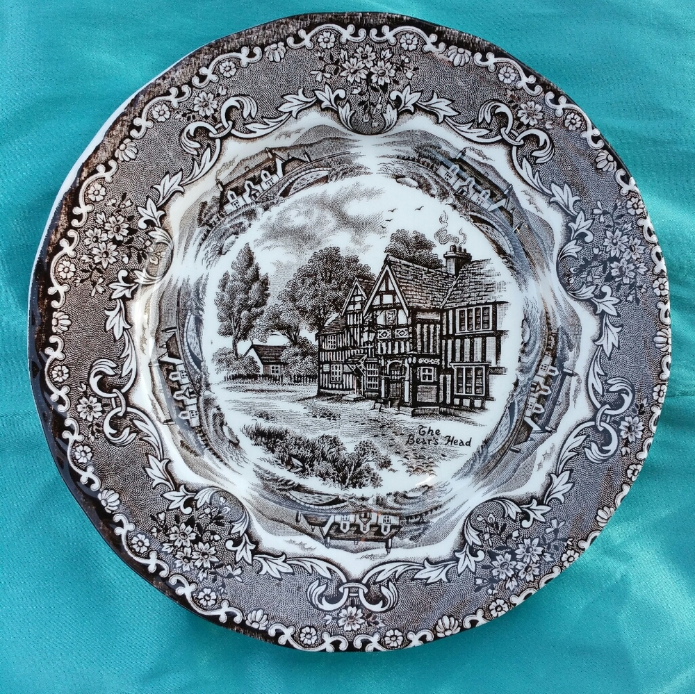 Vintage Grindley Bear's Head transferware 7" plate